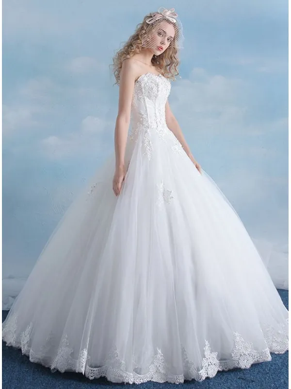 Abito da Sposa bustier con scollo a cuore e gonna vaporosa con Pizzo