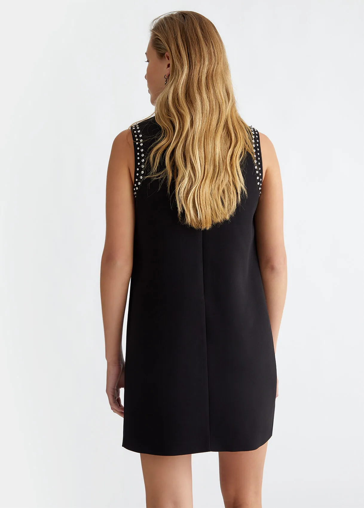 Abito in cady crêpe con strass
