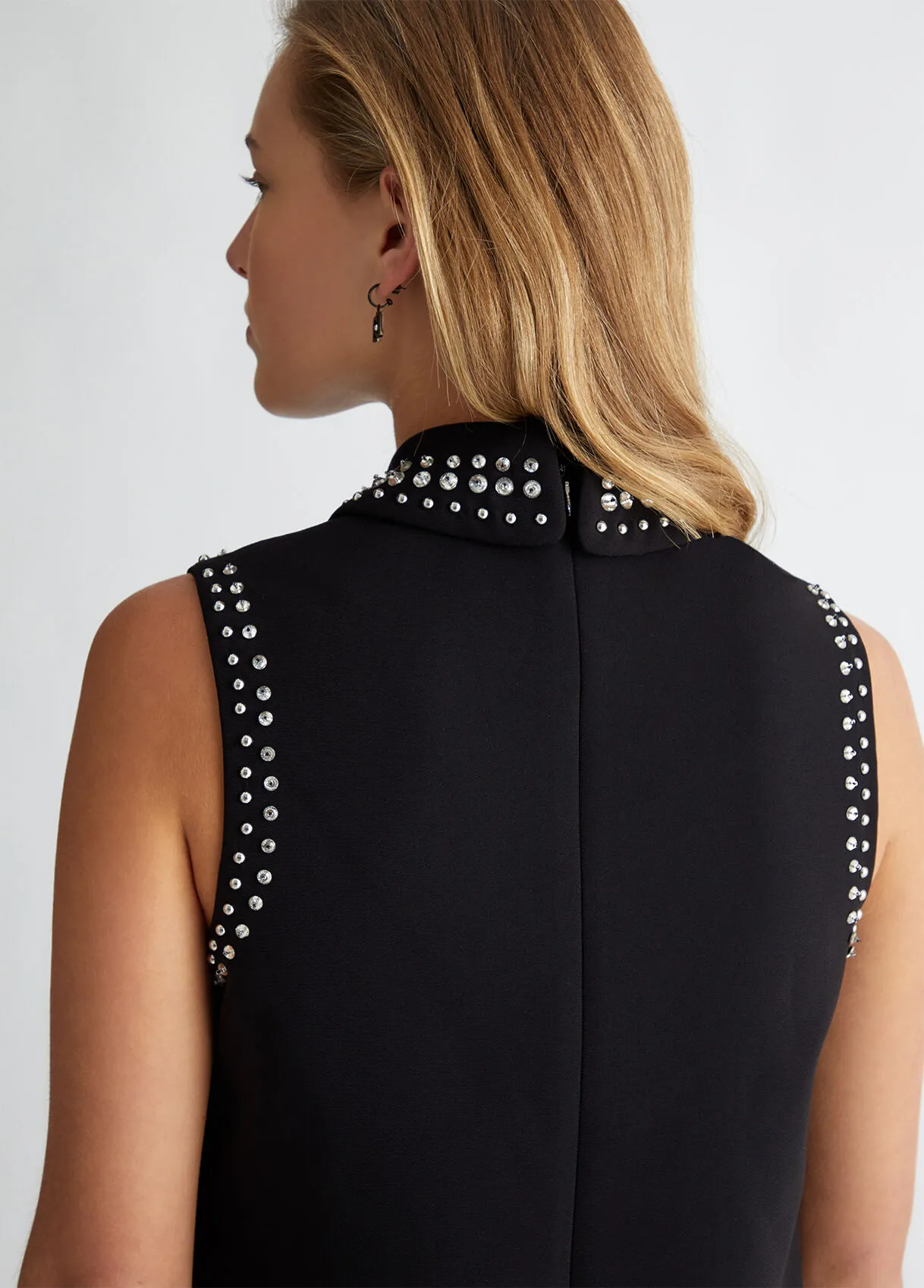 Abito in cady crêpe con strass