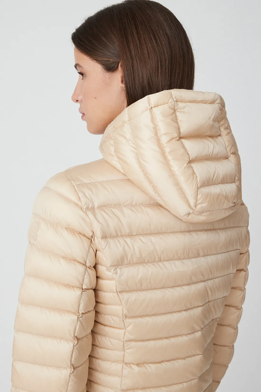 AGHATA – Beige hooded down jacket