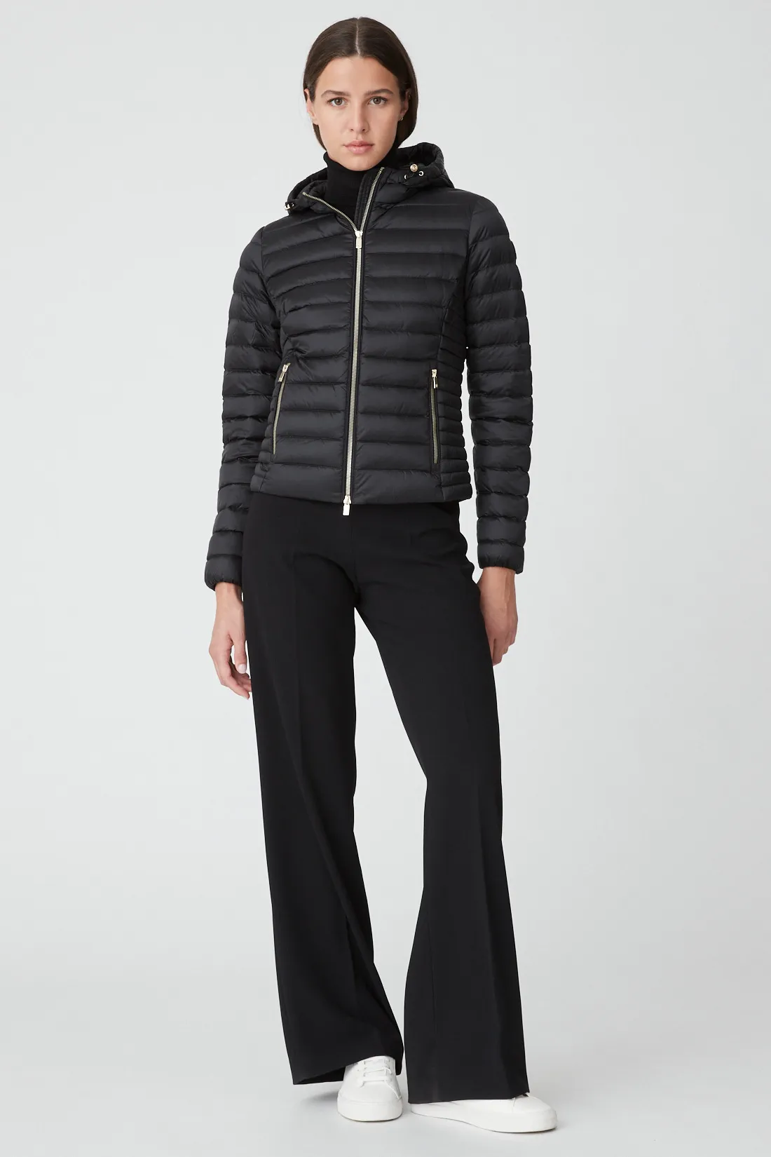 AGHATA – Black hooded down jacket
