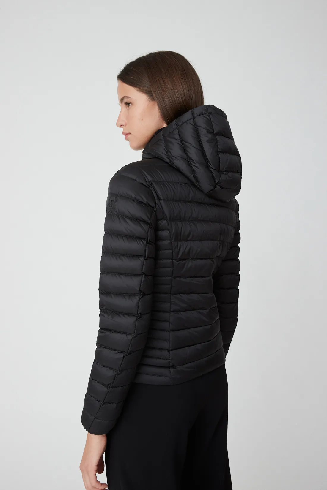 AGHATA – Black hooded down jacket