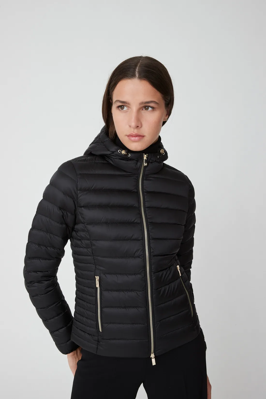 AGHATA – Black hooded down jacket