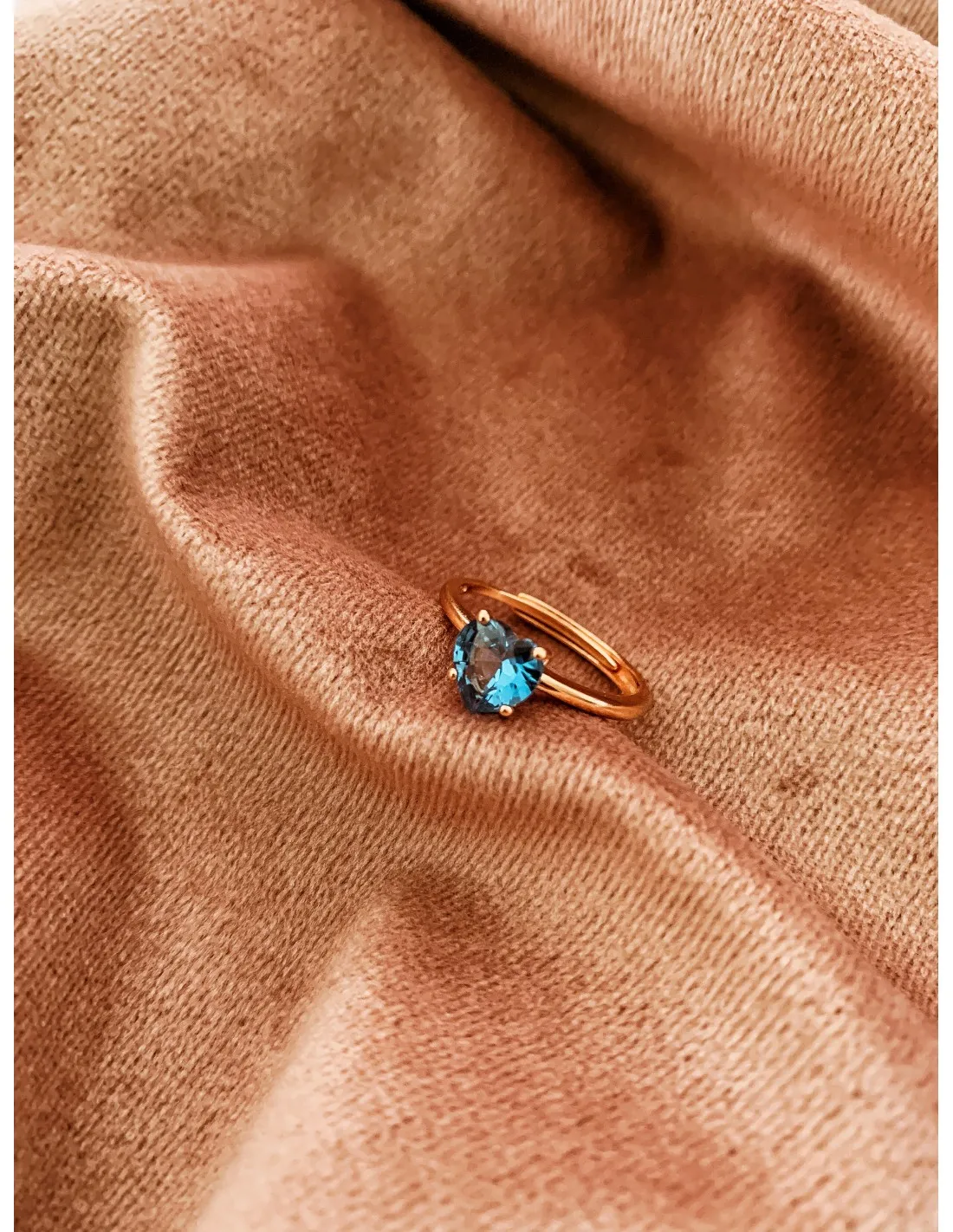 Anello con Zircone a Forma di Cuore Azzurro Argento Rosa