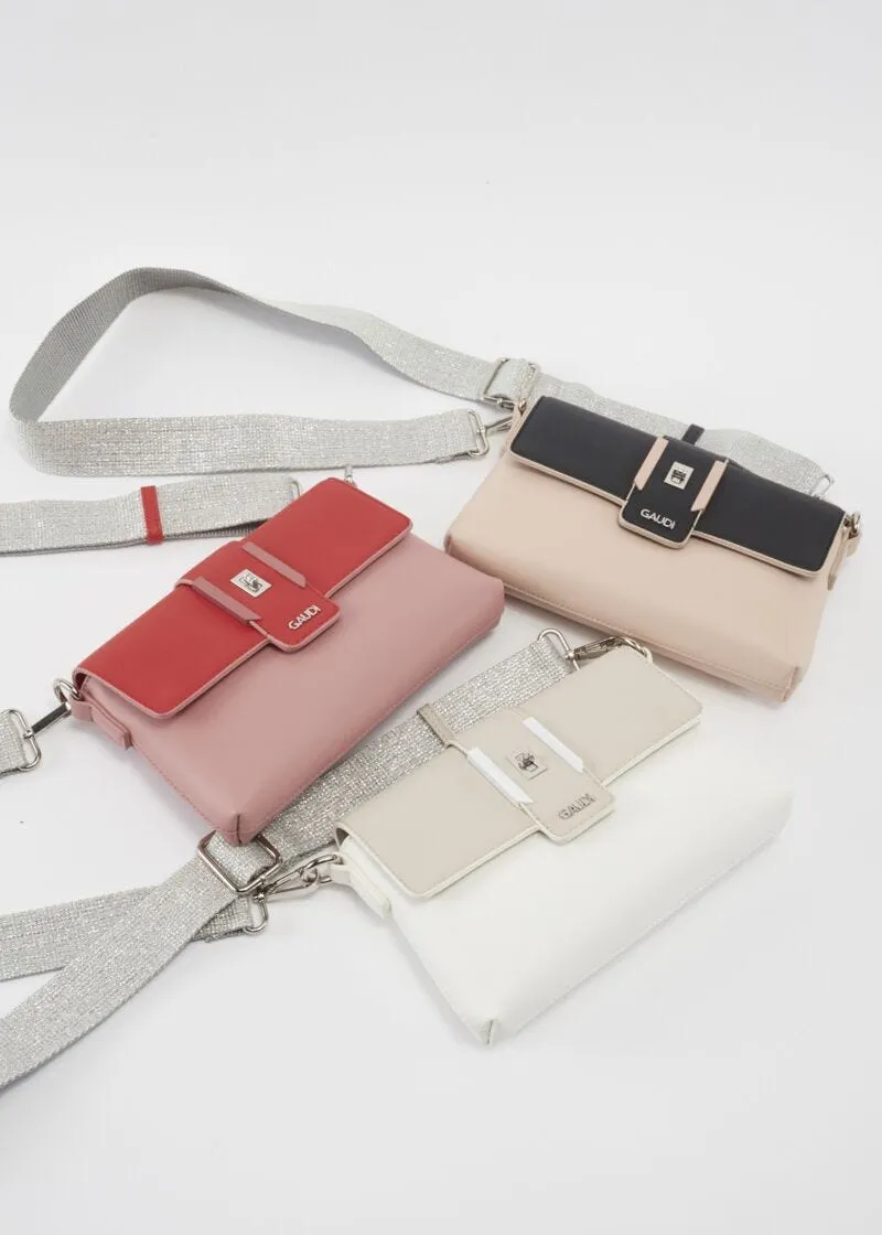 Borsa con tracolla color argento