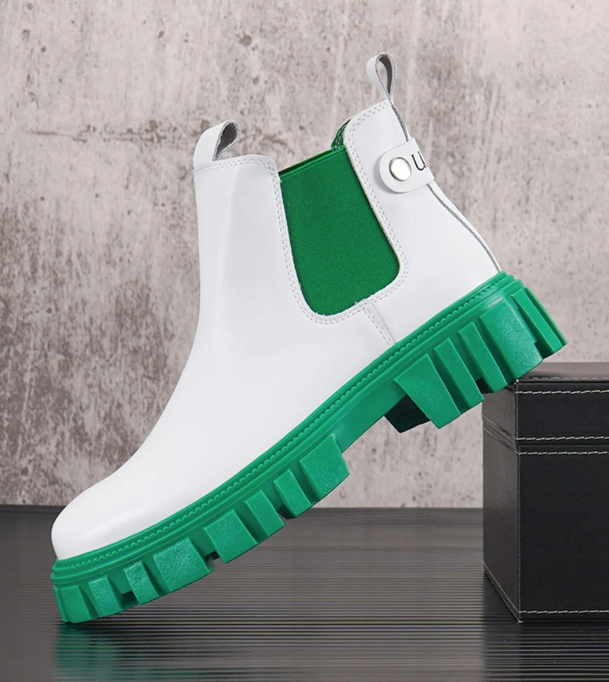 Buckle Men Chelsea Boots Green Mens Boot England Mens Catwork Show Shoes Stivali da uomo