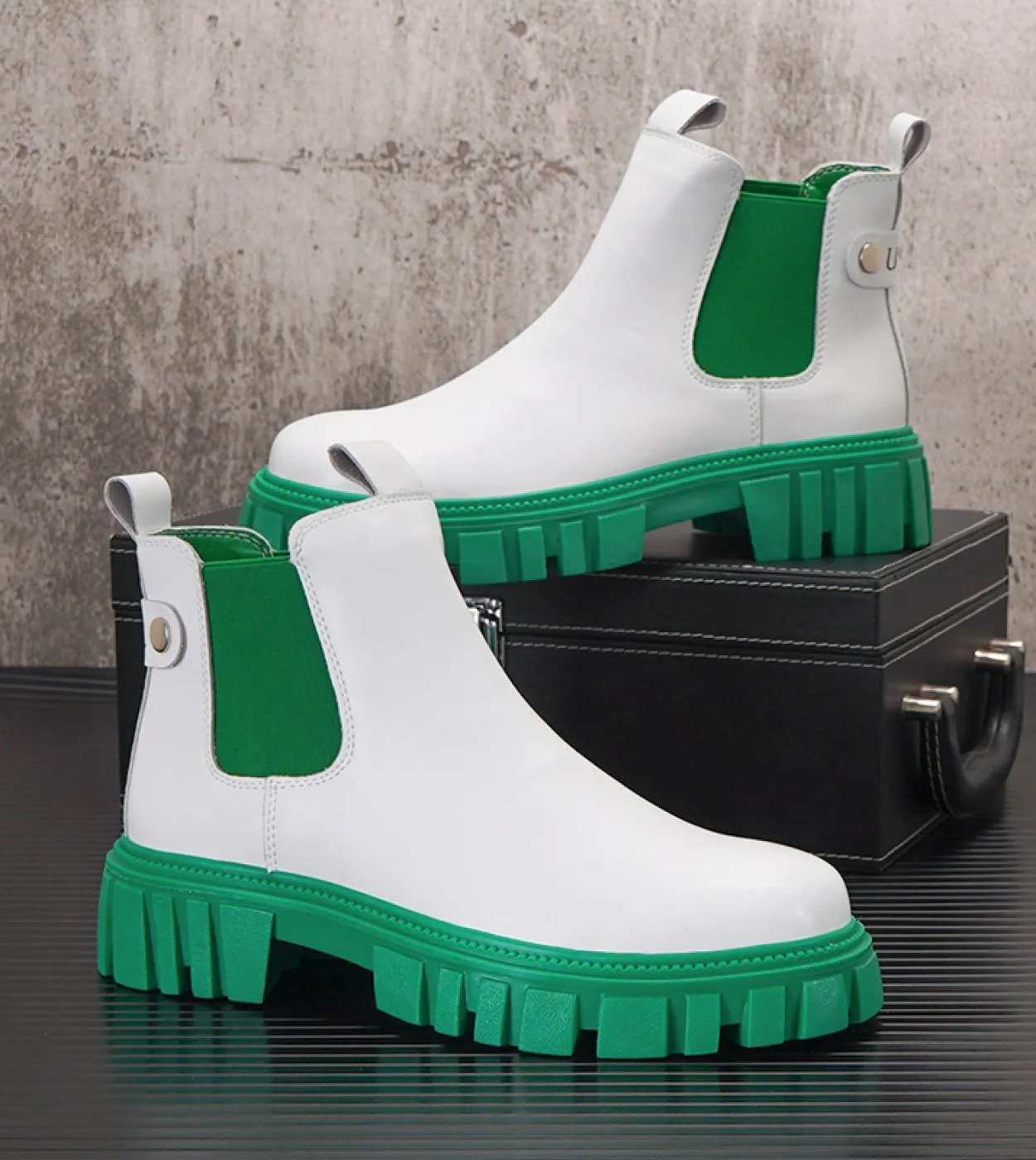 Buckle Men Chelsea Boots Green Mens Boot England Mens Catwork Show Shoes Stivali da uomo