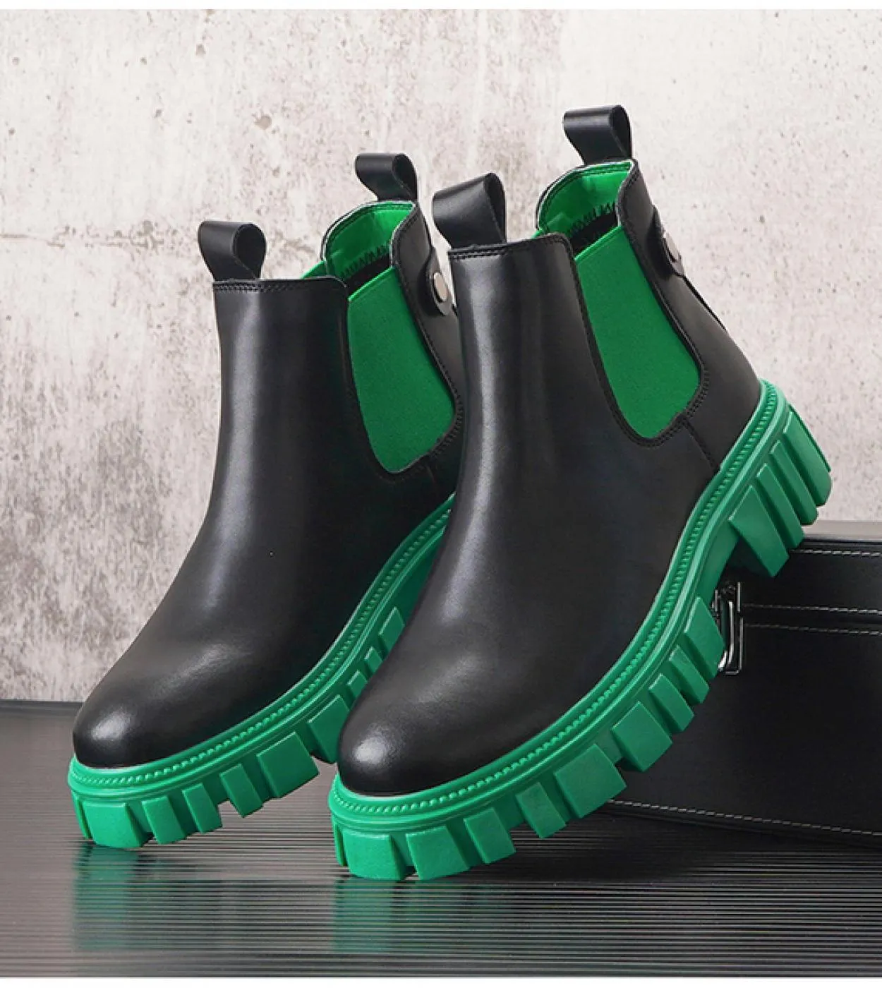 Buckle Men Chelsea Boots Green Mens Boot England Mens Catwork Show Shoes Stivali da uomo