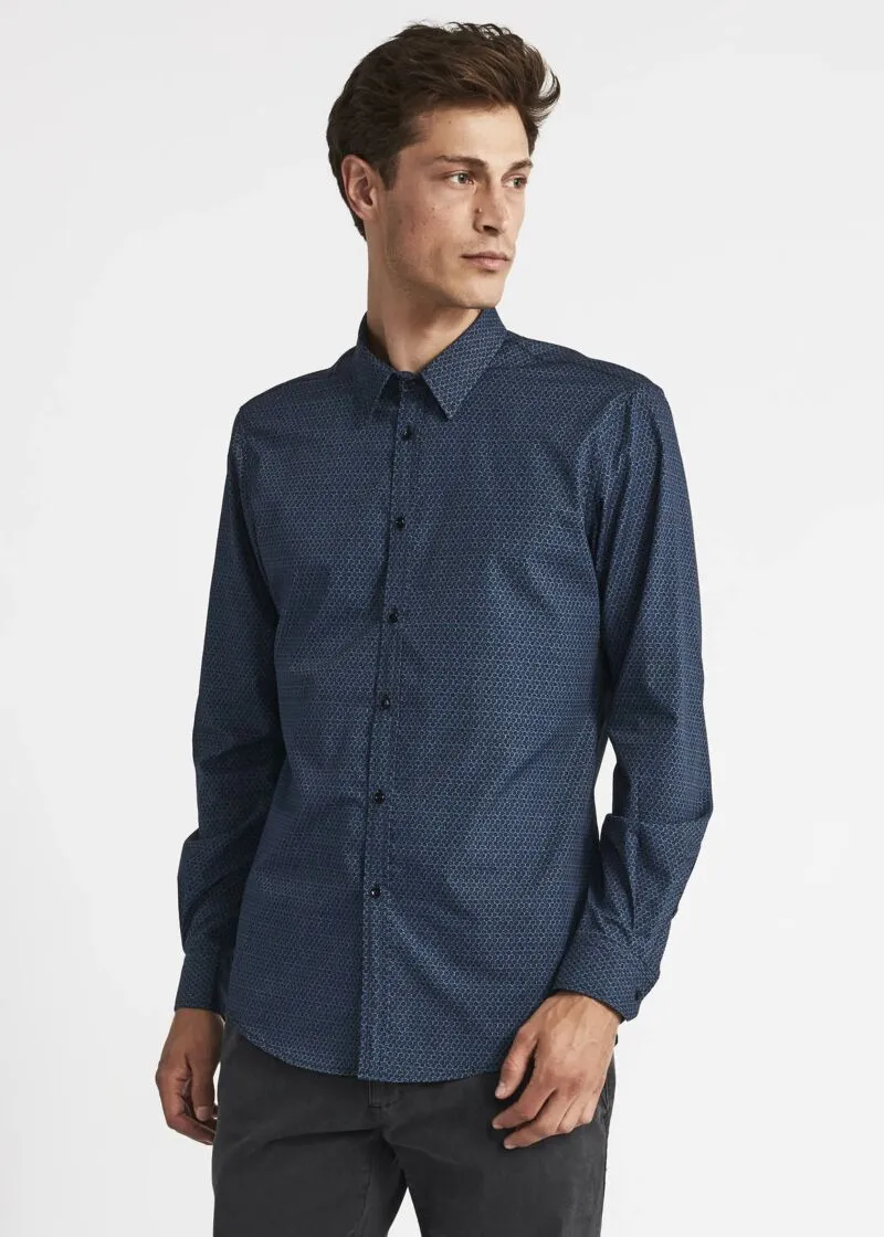Camicia con collo classico