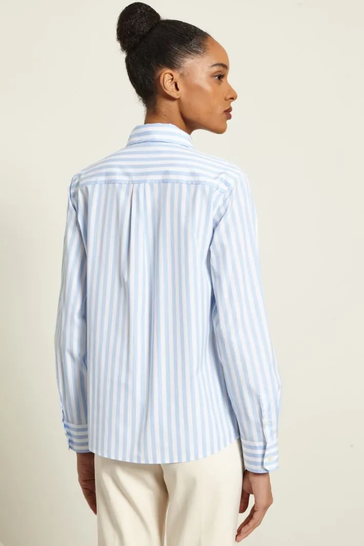 Camicia con taschino applicato