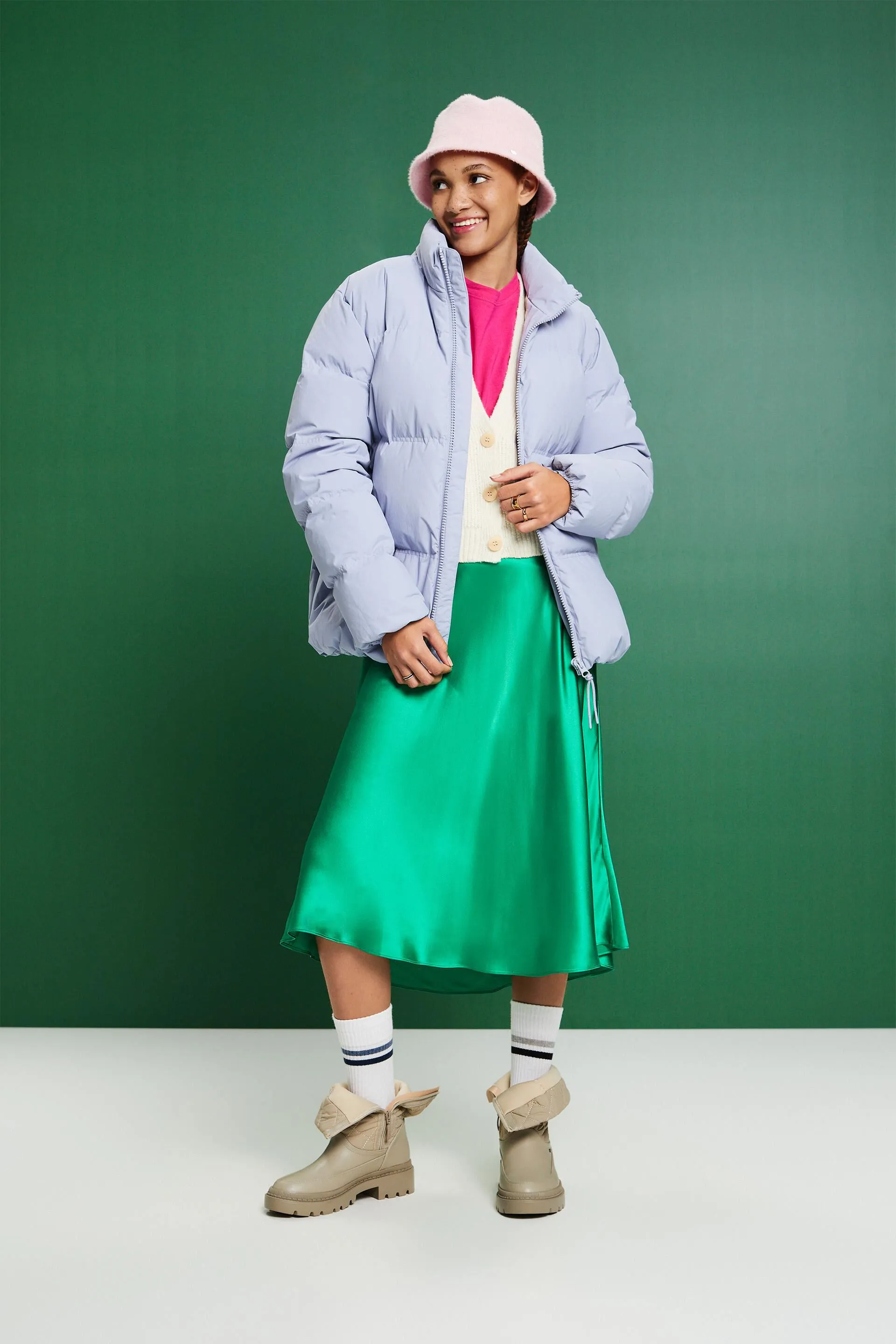 Cardigan a coste con scollo a V