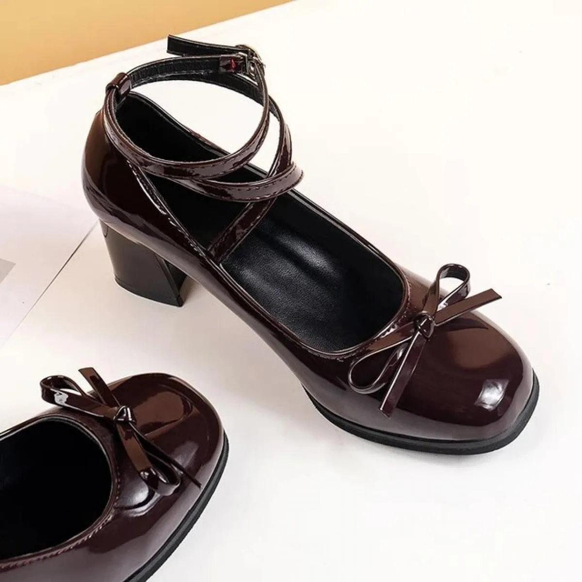 Décolleté neri retrò con lacci incrociati Scarpe casual estive con punta tonda Scarpe da donna alla moda dolce Design con fiocco