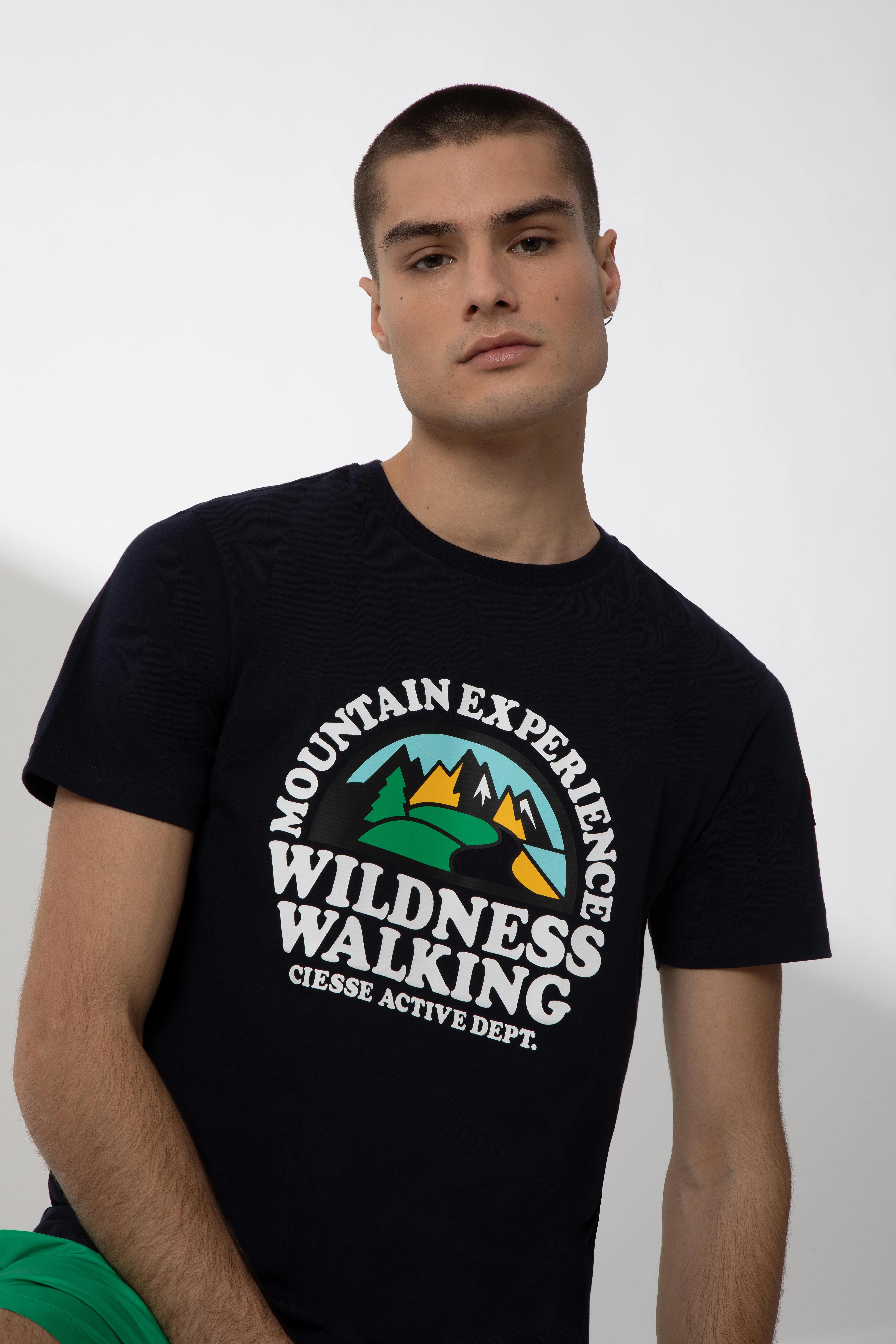 GEORDIE – T shirt blu con stampa sul petto