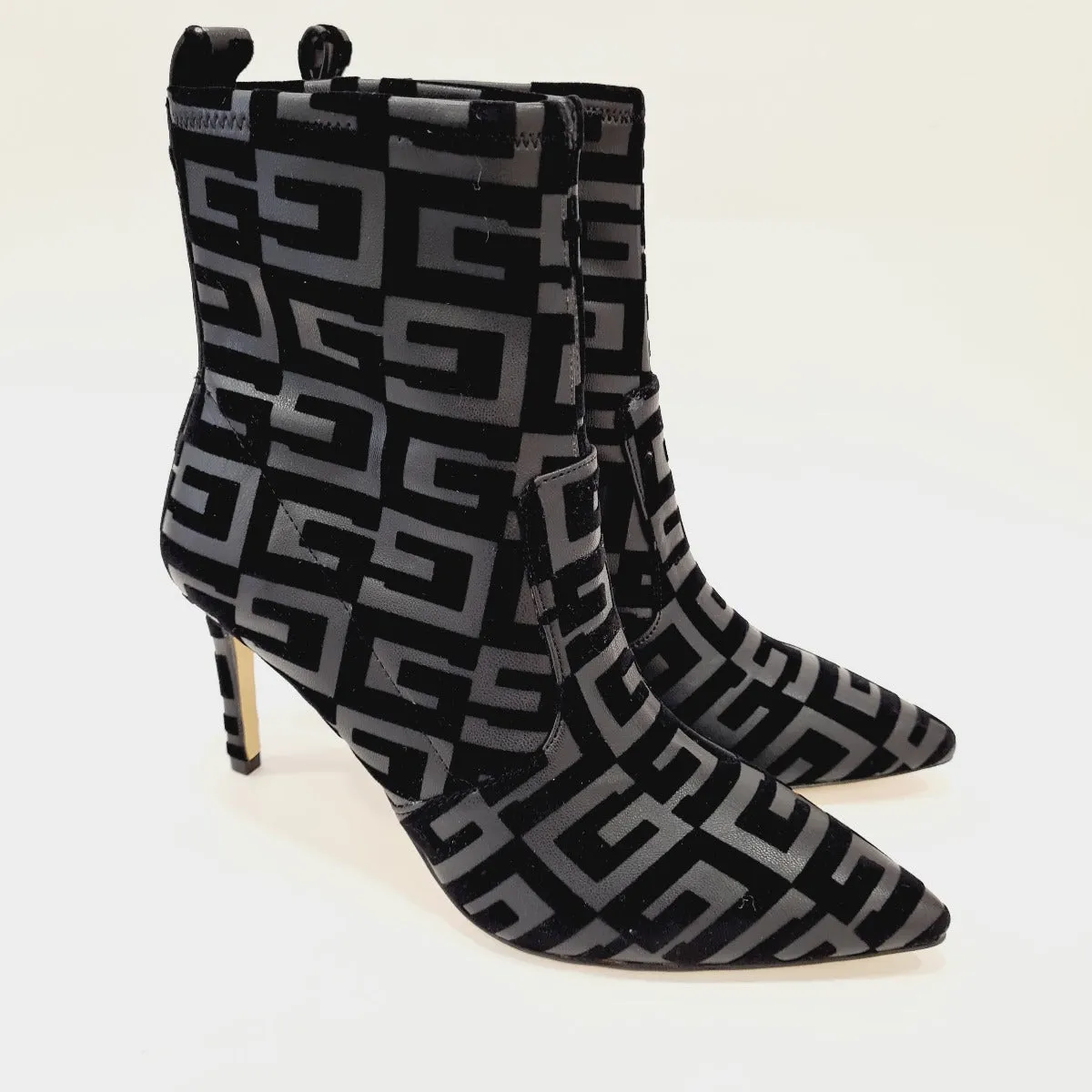 Guess Tronchetto Camoscio Black logo pelle  tacco 9 cm plateau interno 1 cm rif. G654