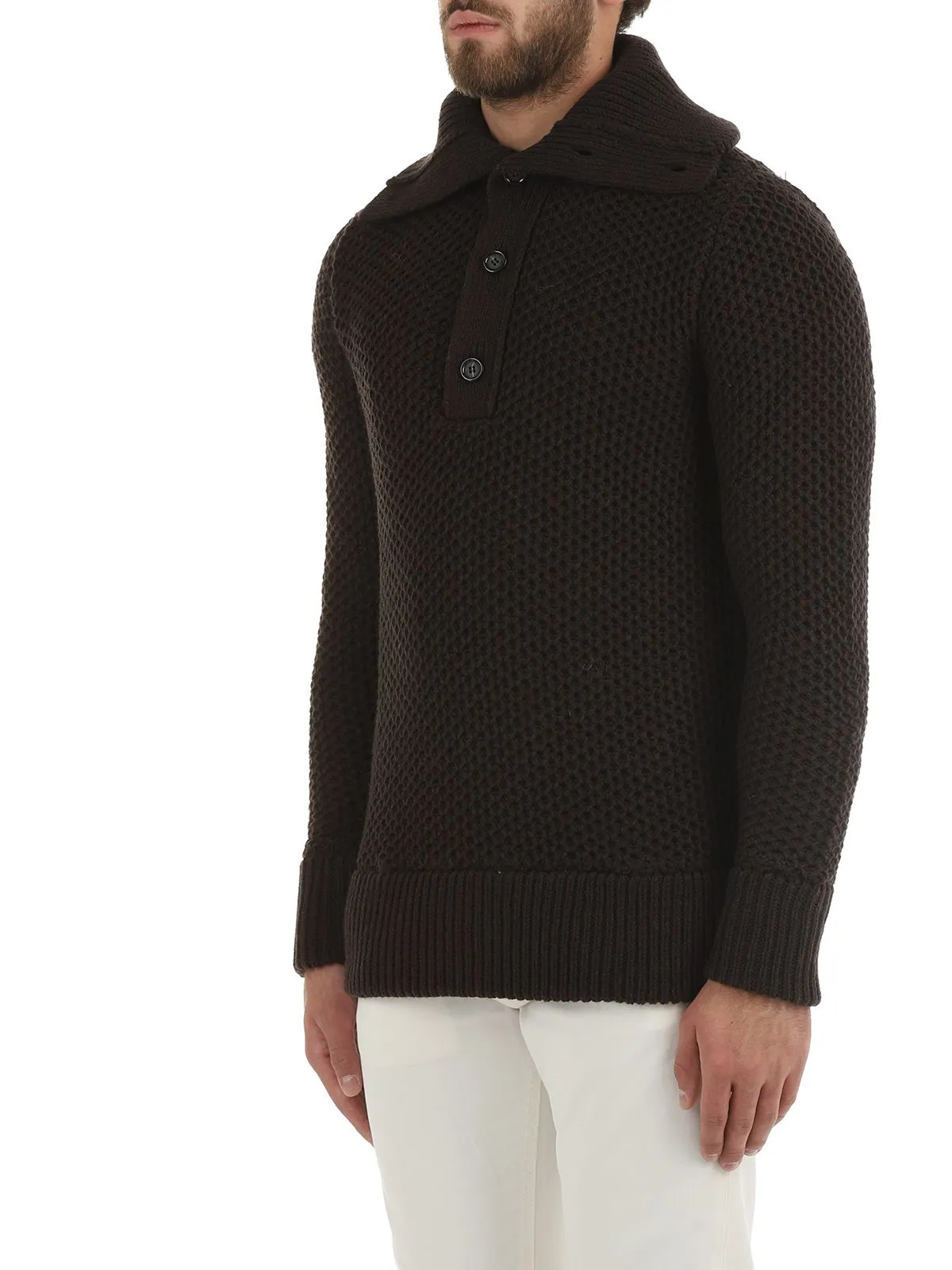 MAGLIA MARRONE A COLLO ALTO