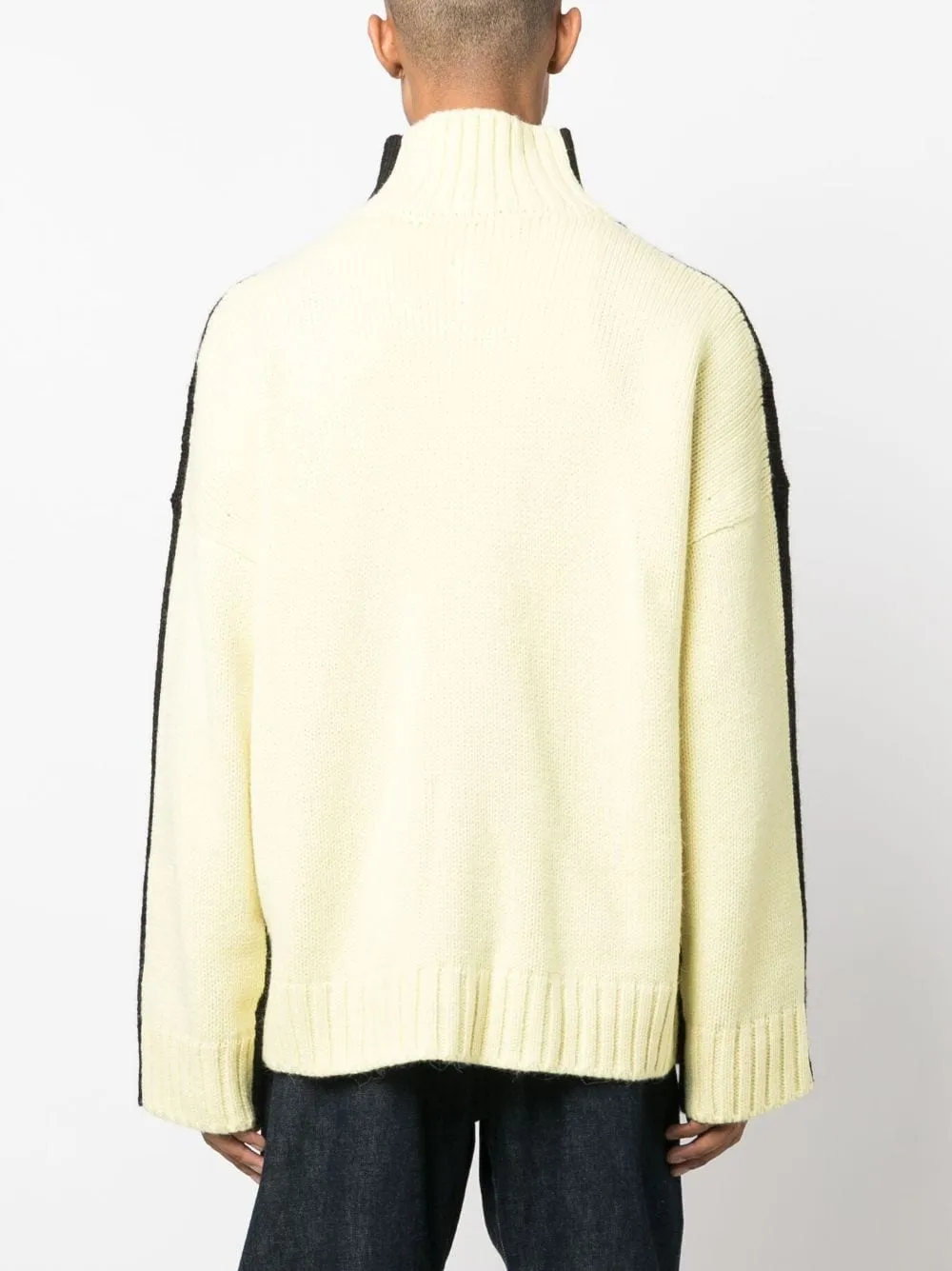 Maglione a collo alto con ricamo in nero e menta - donna