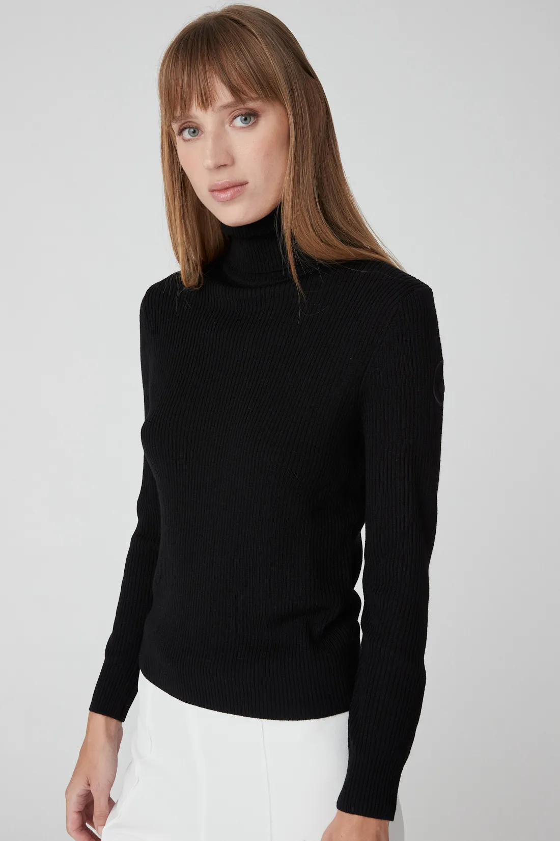 MIRY – Maglia nera a collo alto