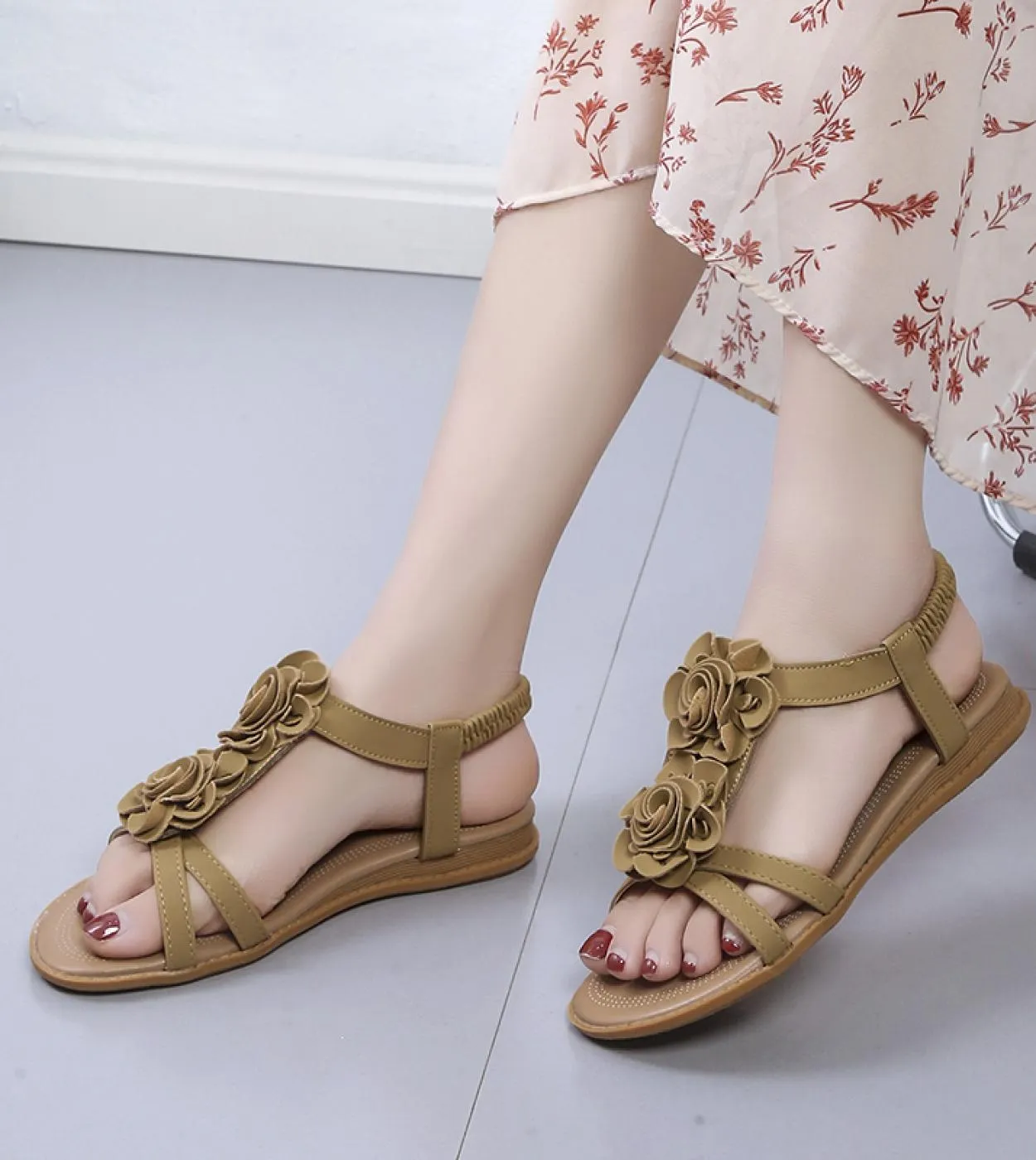 Nuove donne estate casual sandali piatti della Boemia scarpe donna fiore infradito sandali da spiaggia dolci scarpe taglia 35 41