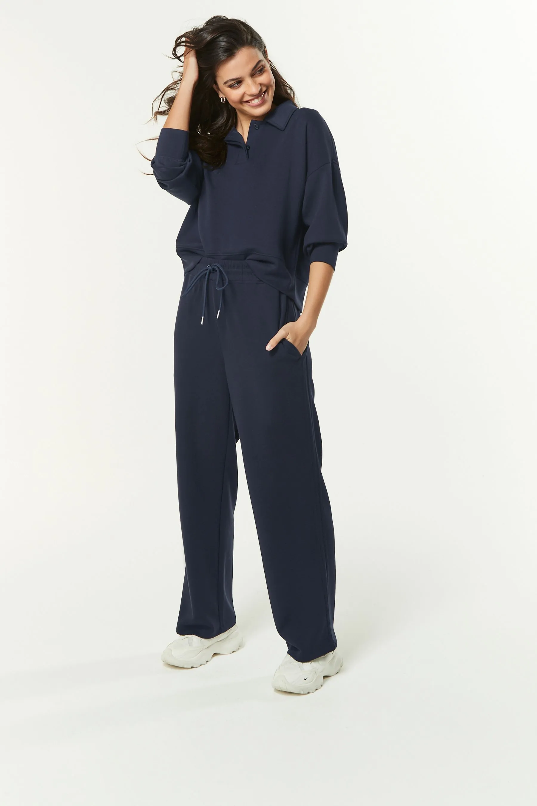 Pantaloni della tuta elegante morbida a gamba larga