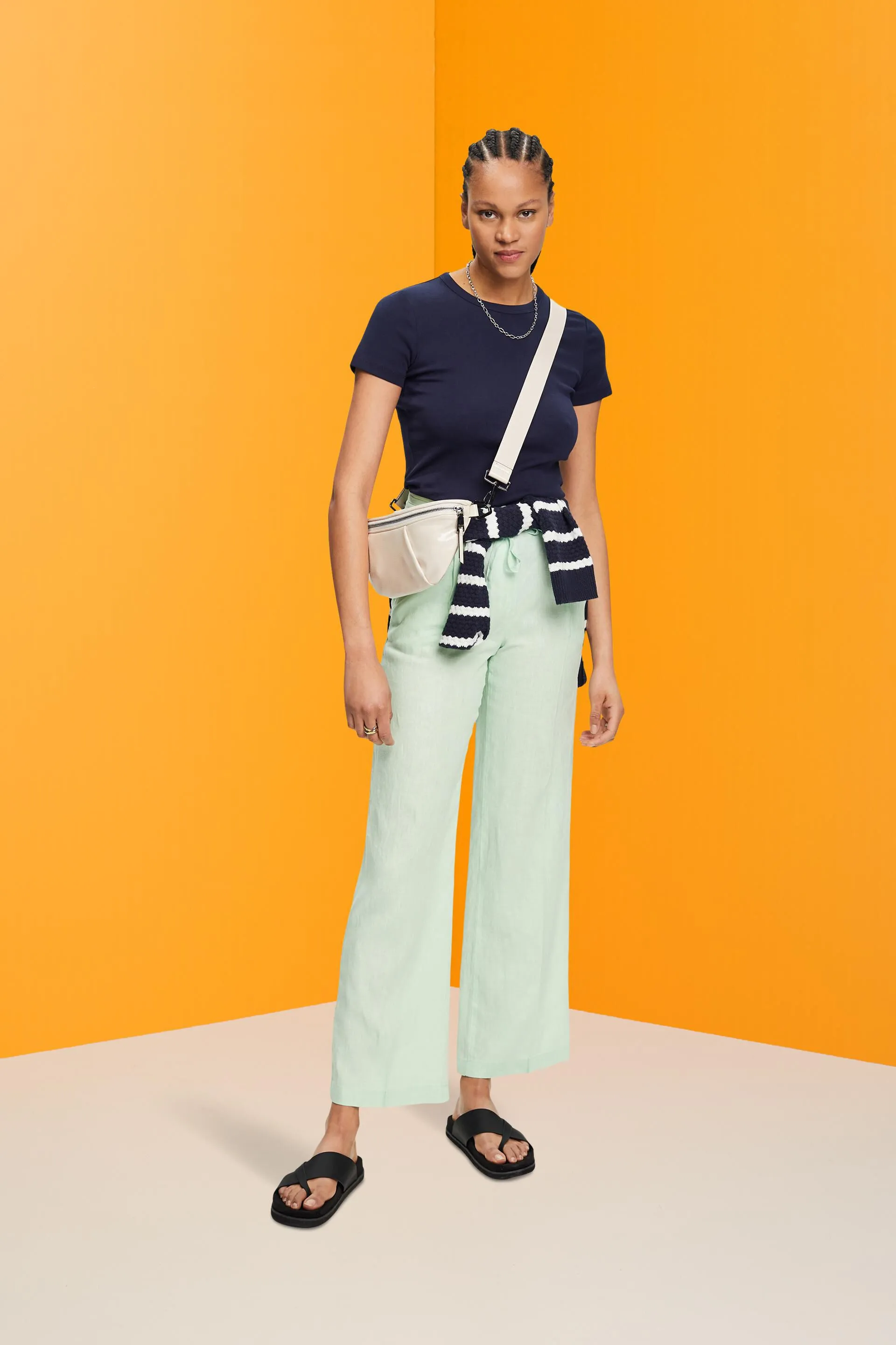 Pantaloni in lino a gamba larga