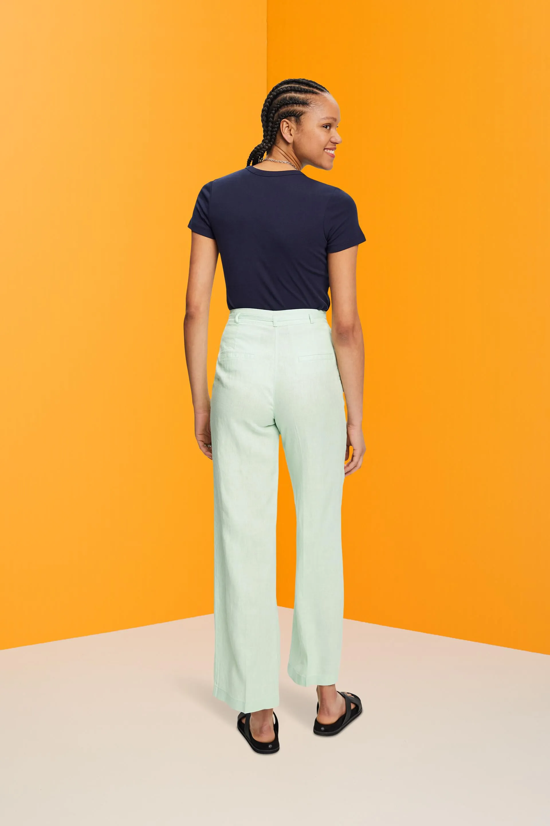 Pantaloni in lino a gamba larga