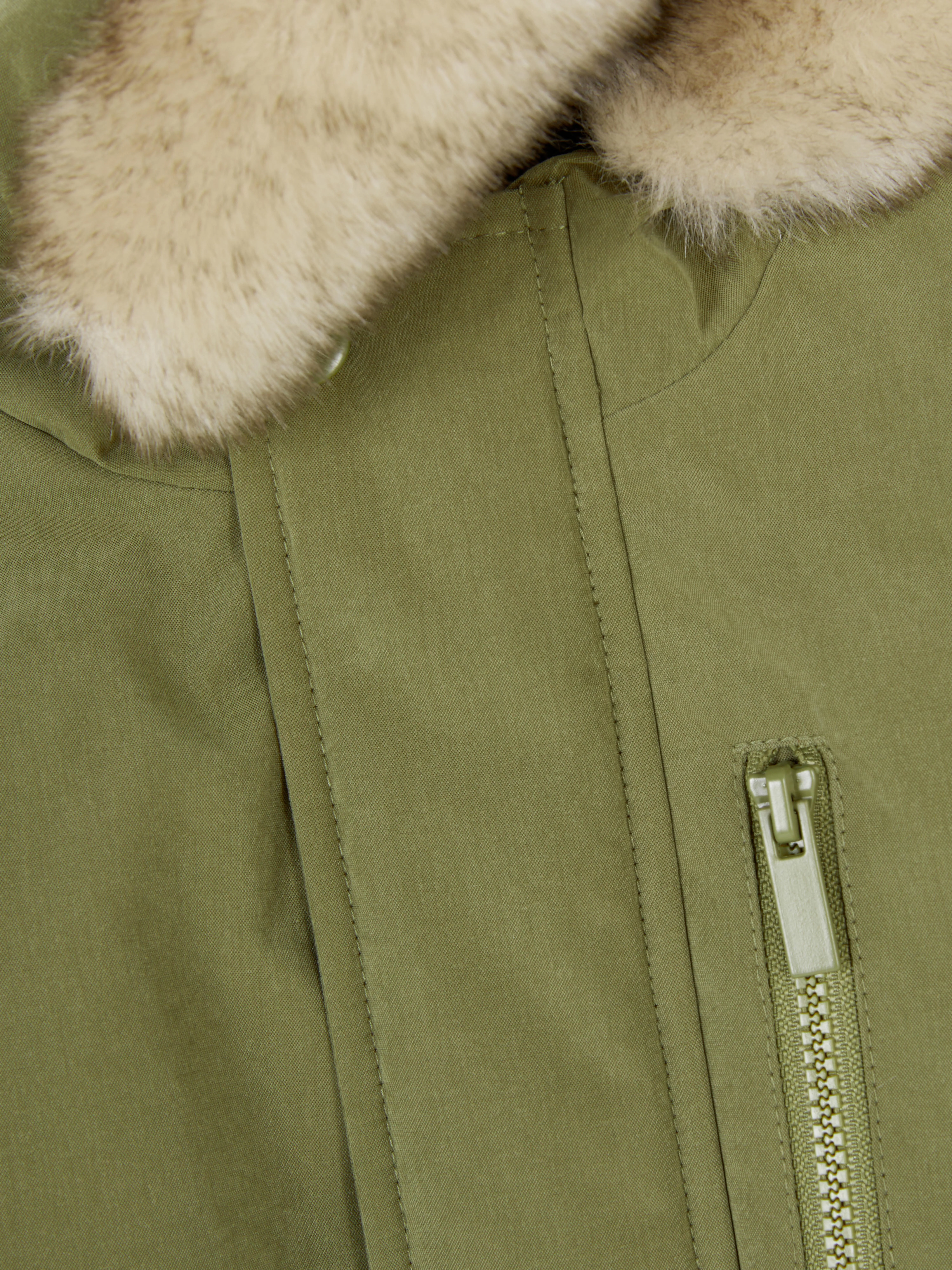 Parka con cappuccio in pelo sintetico