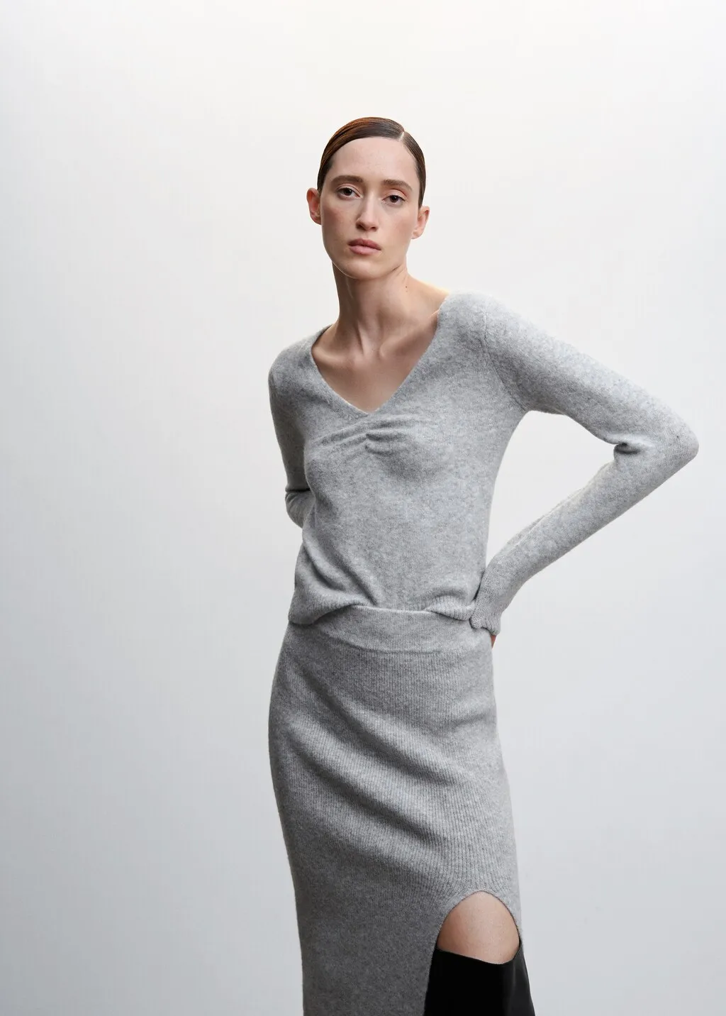 Pullover collo a V increspato