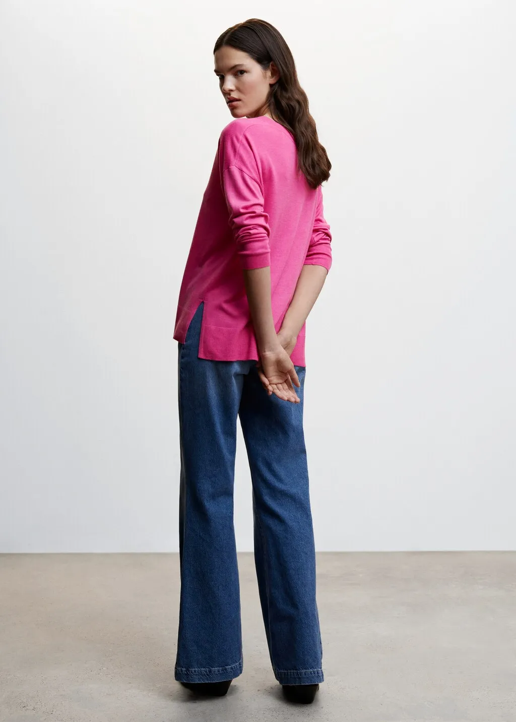 Pullover collo a V spacchi