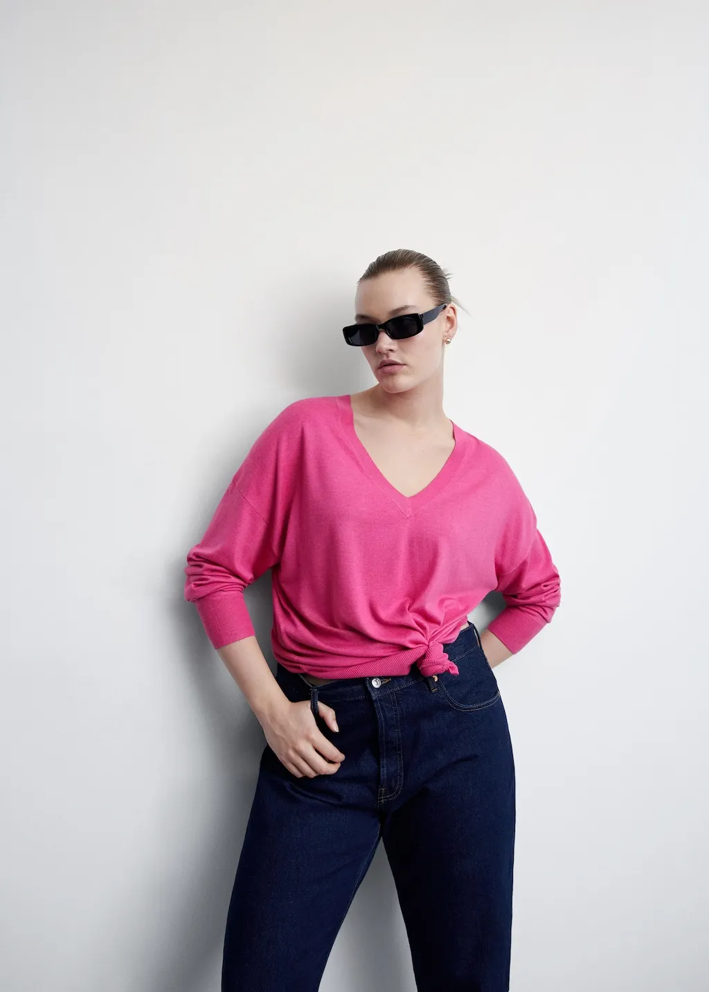 Pullover collo a V spacchi