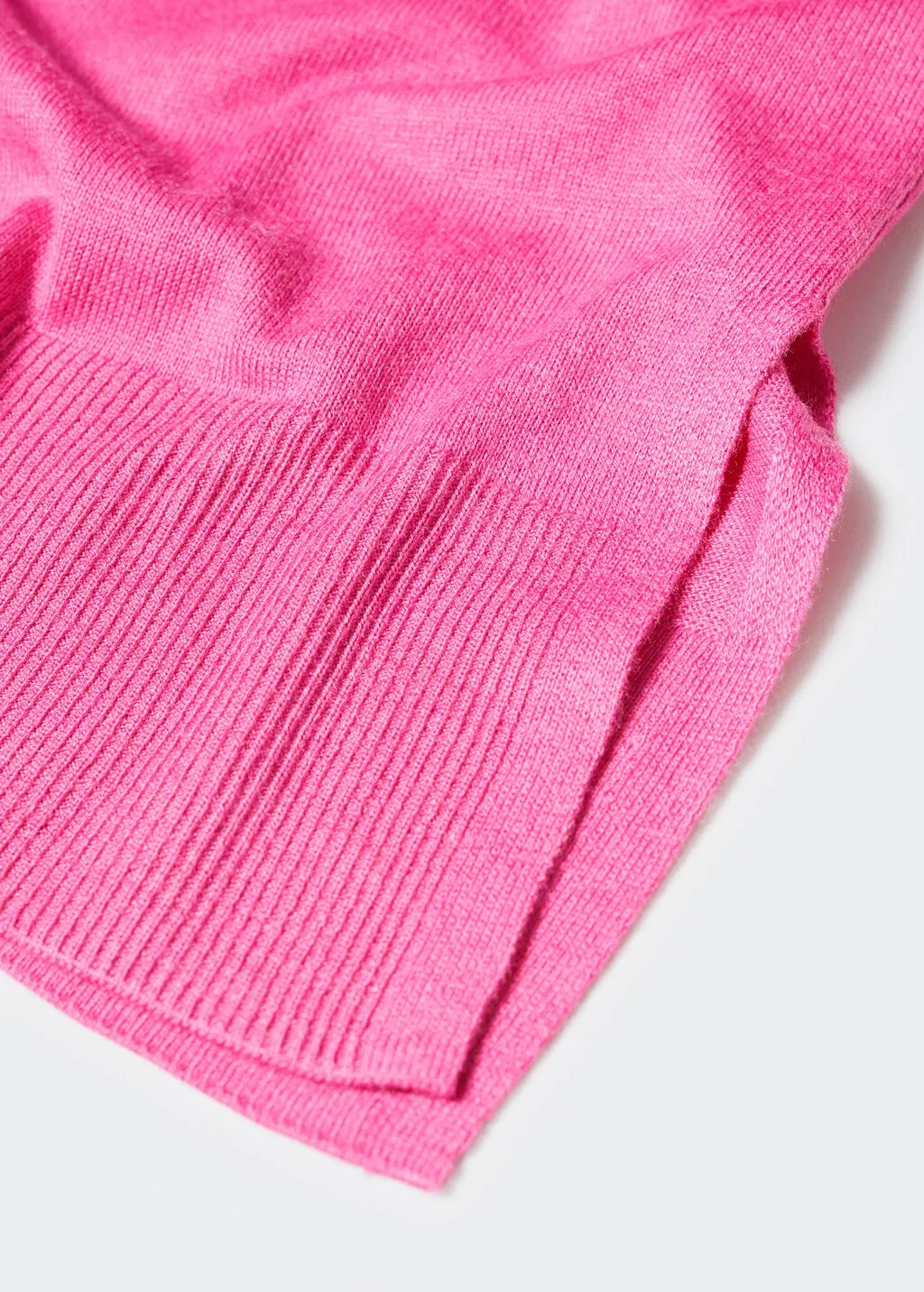 Pullover collo a V spacchi
