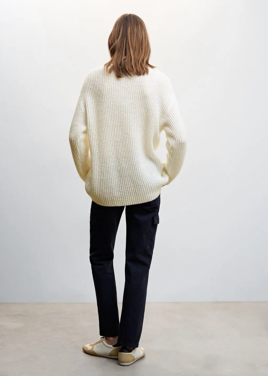 Pullover coste collo a V