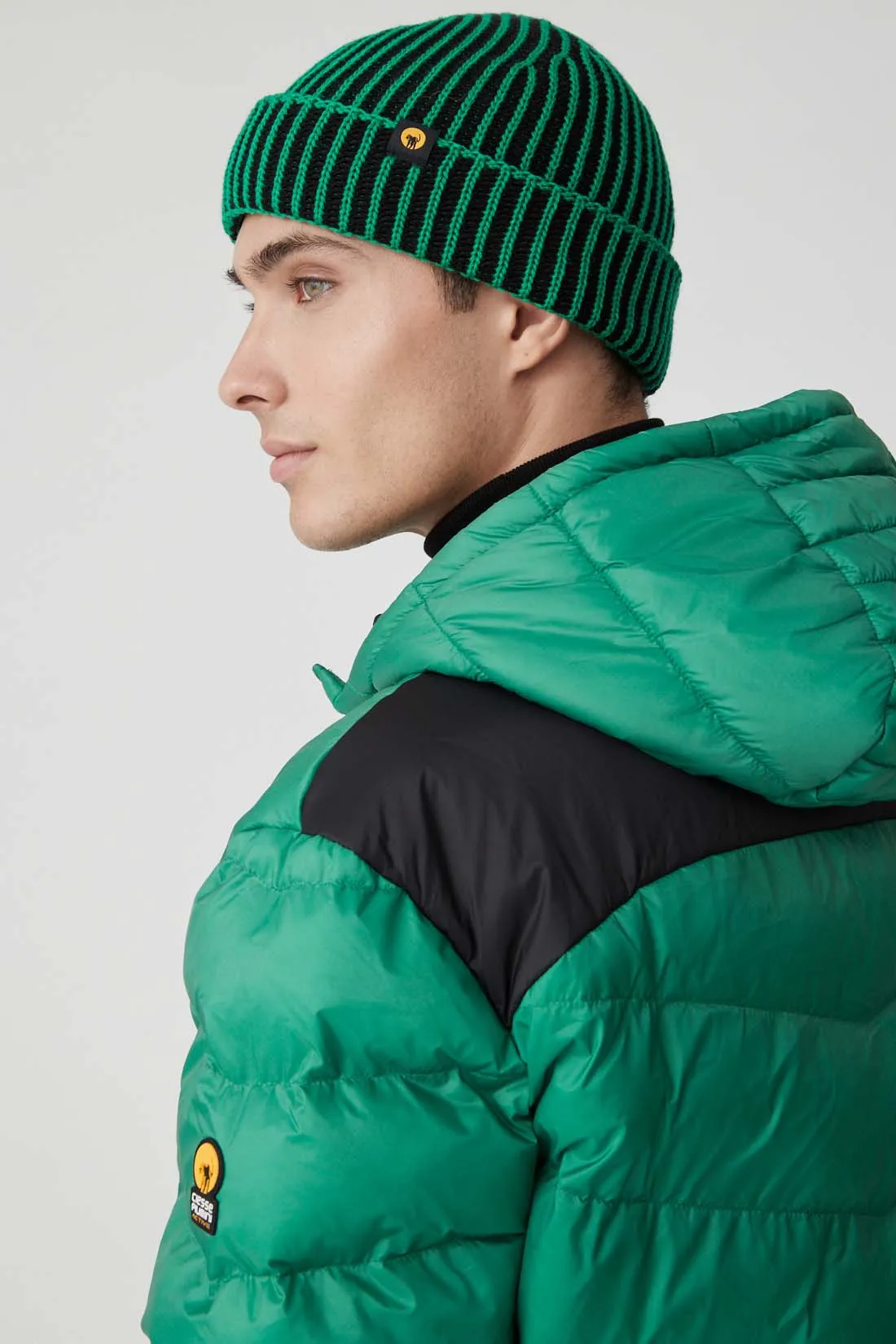 ROTTER – Cappello verde con risvolto