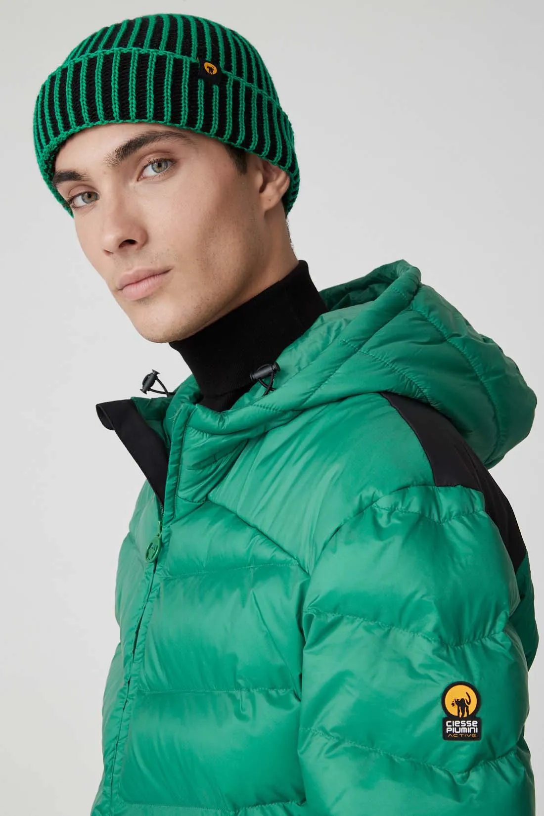 ROTTER – Cappello verde con risvolto