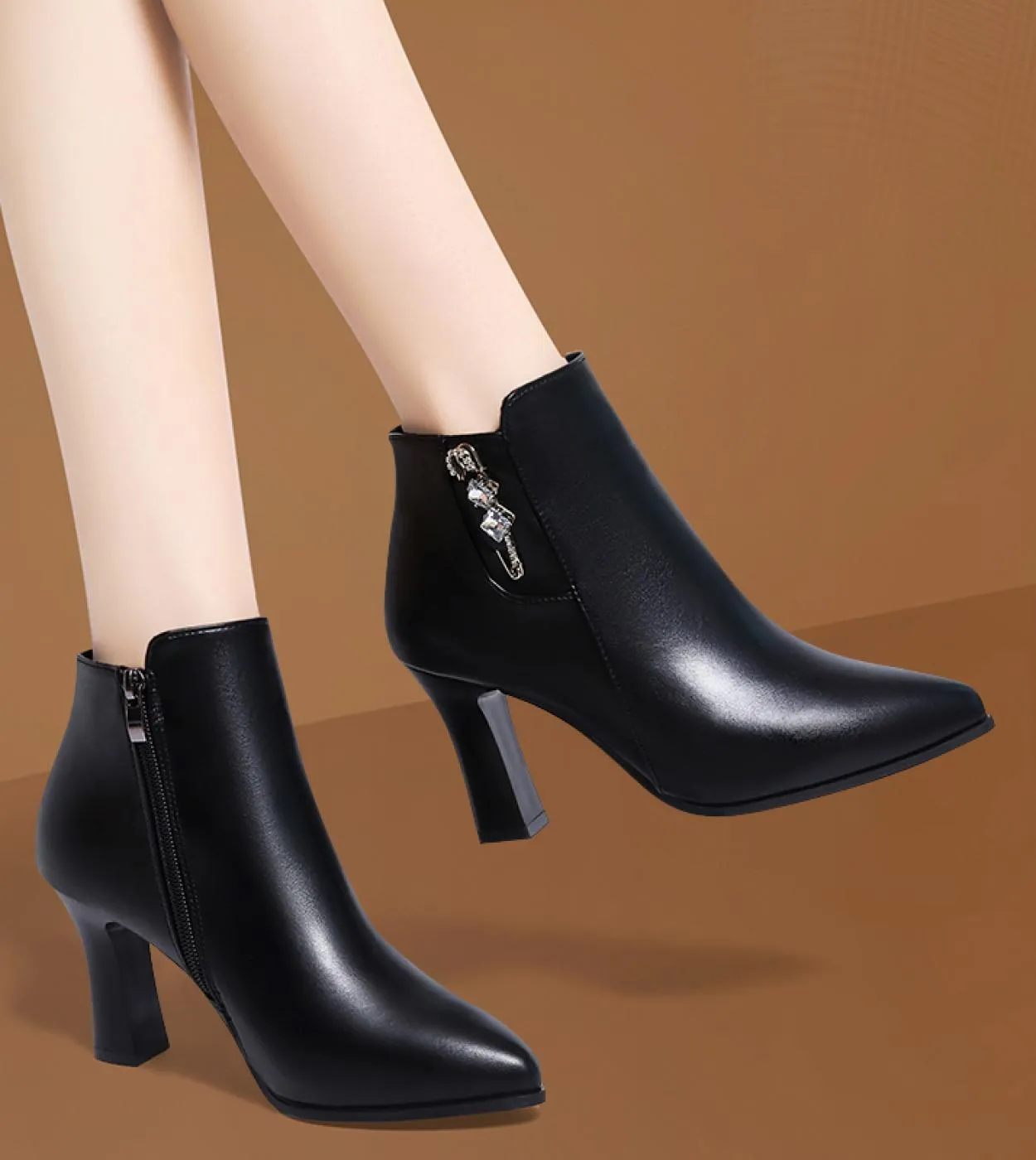 Stivaletti neri Scarpe con frange Stivali con frange Stile Stivali neri Frange Donna Stivali da donna