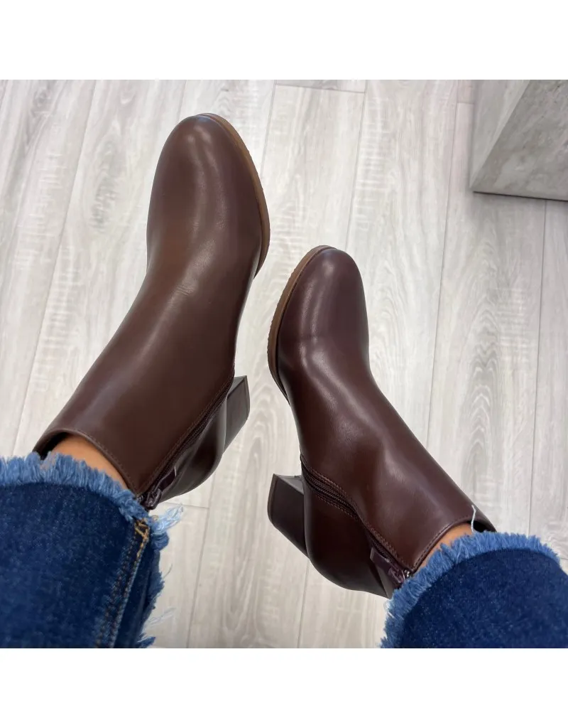STIVALETTO NICOLE MARRONE