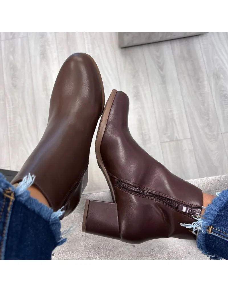 STIVALETTO NICOLE MARRONE