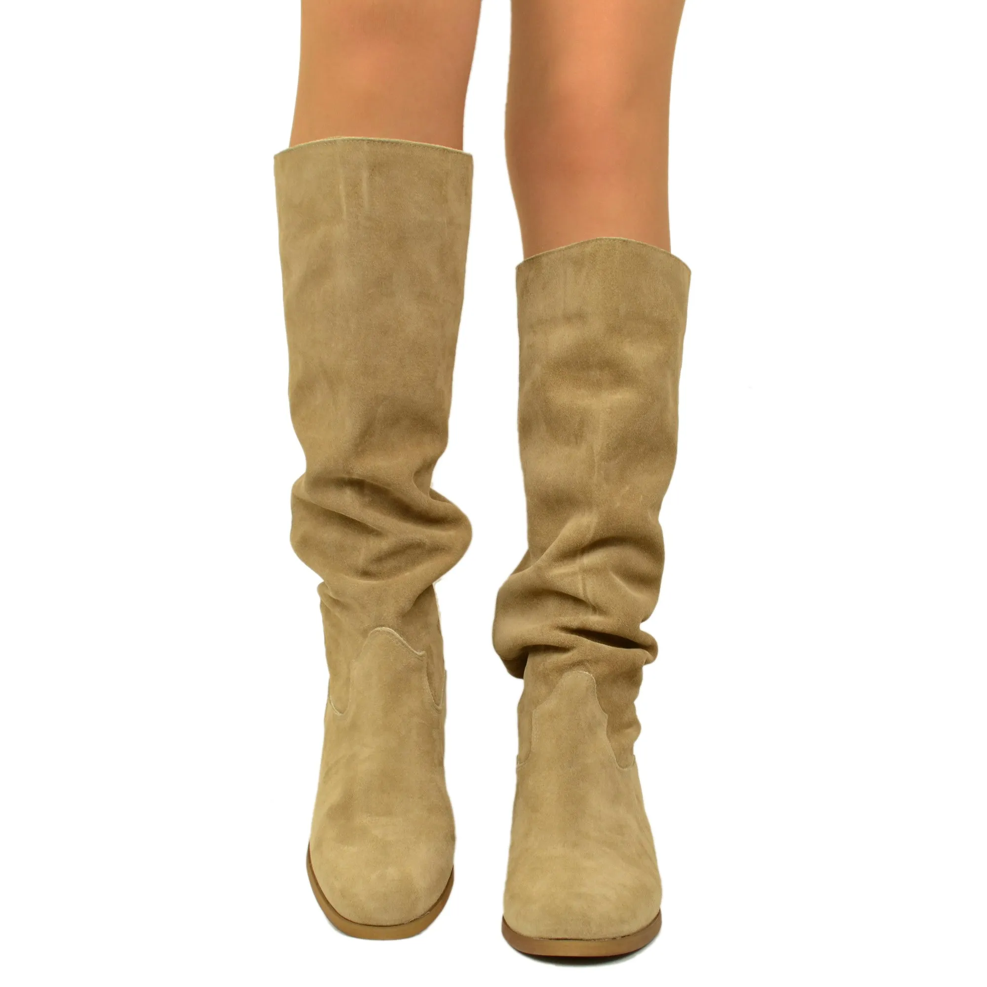 Stivali Donna Beige in Pelle Scamosciata con Zeppa Interna