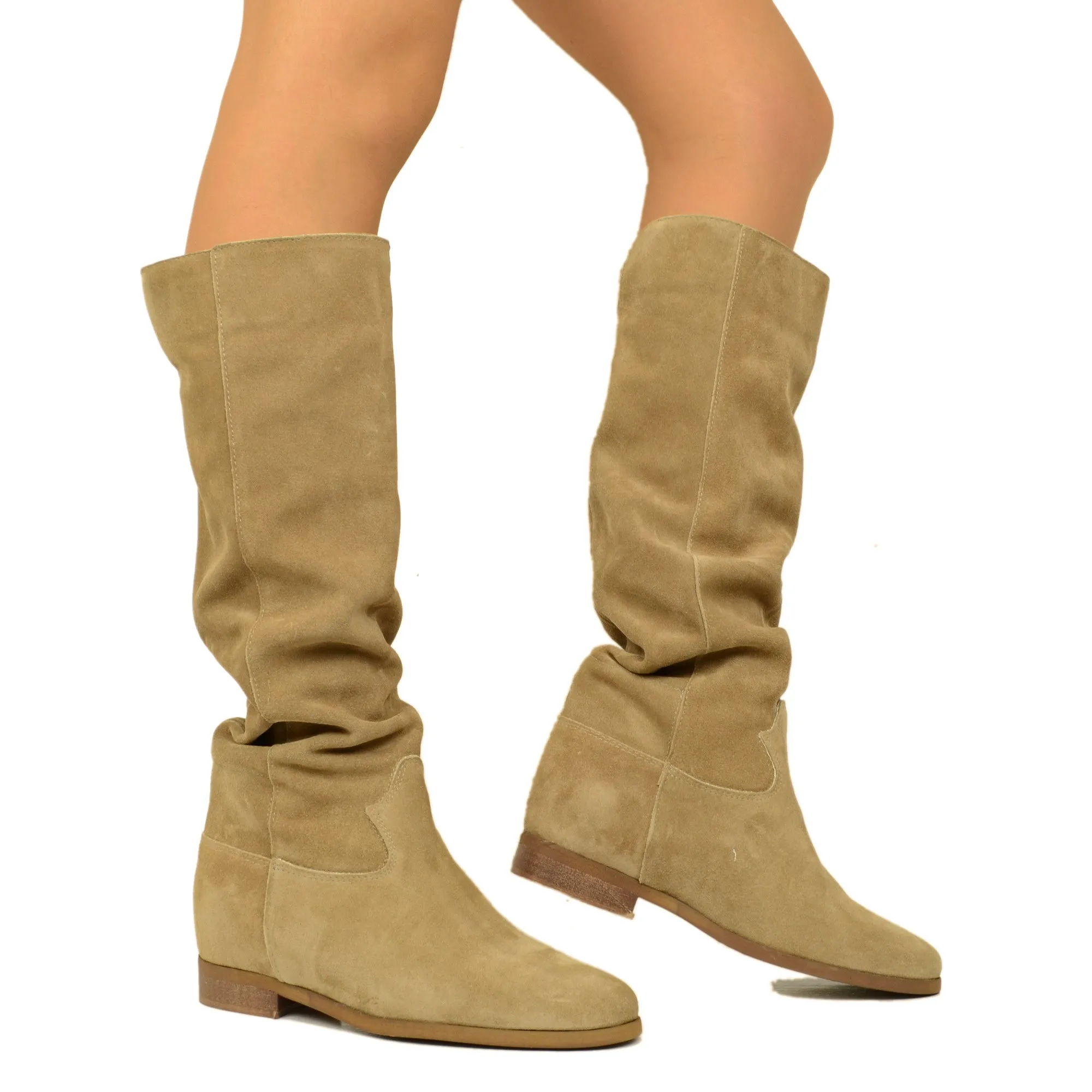 Stivali Donna Beige in Pelle Scamosciata con Zeppa Interna