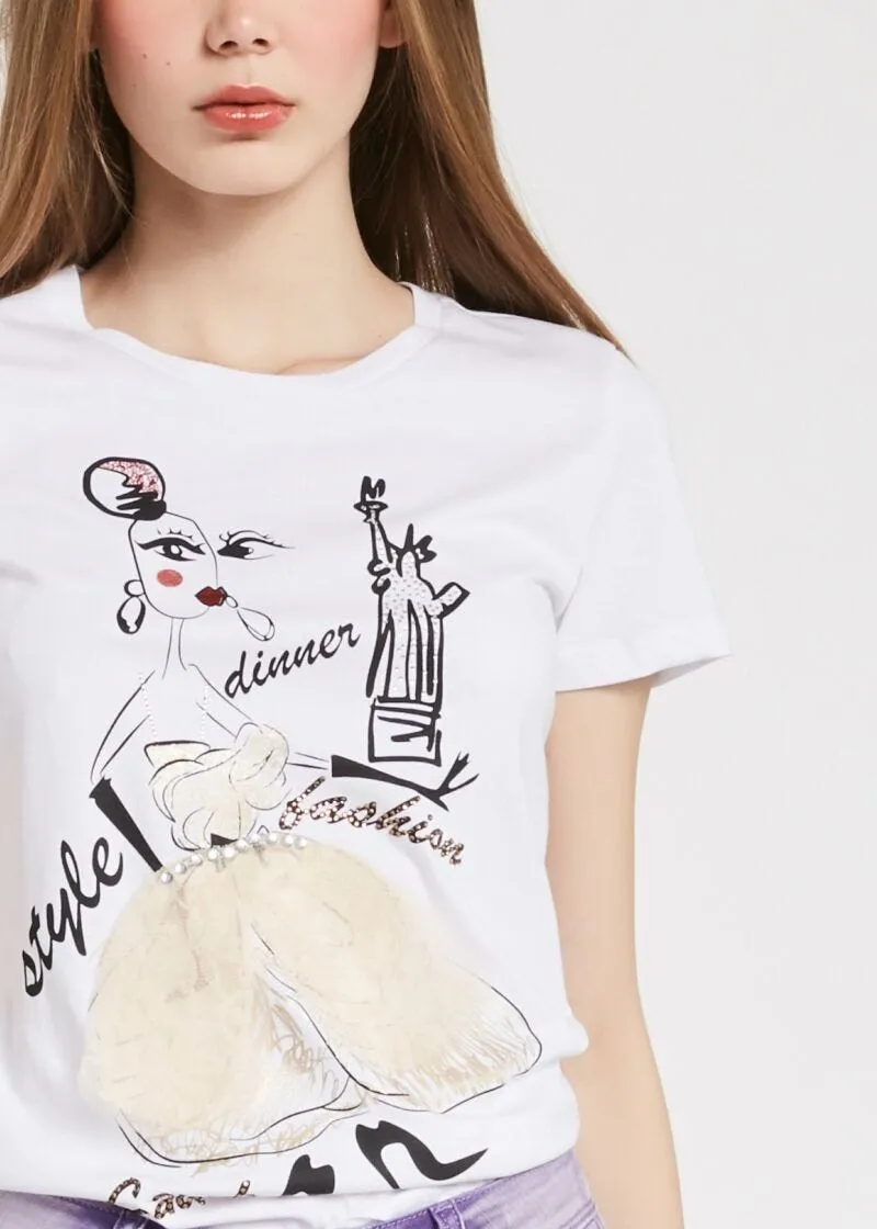 T-shirt con applicazioni in tulle