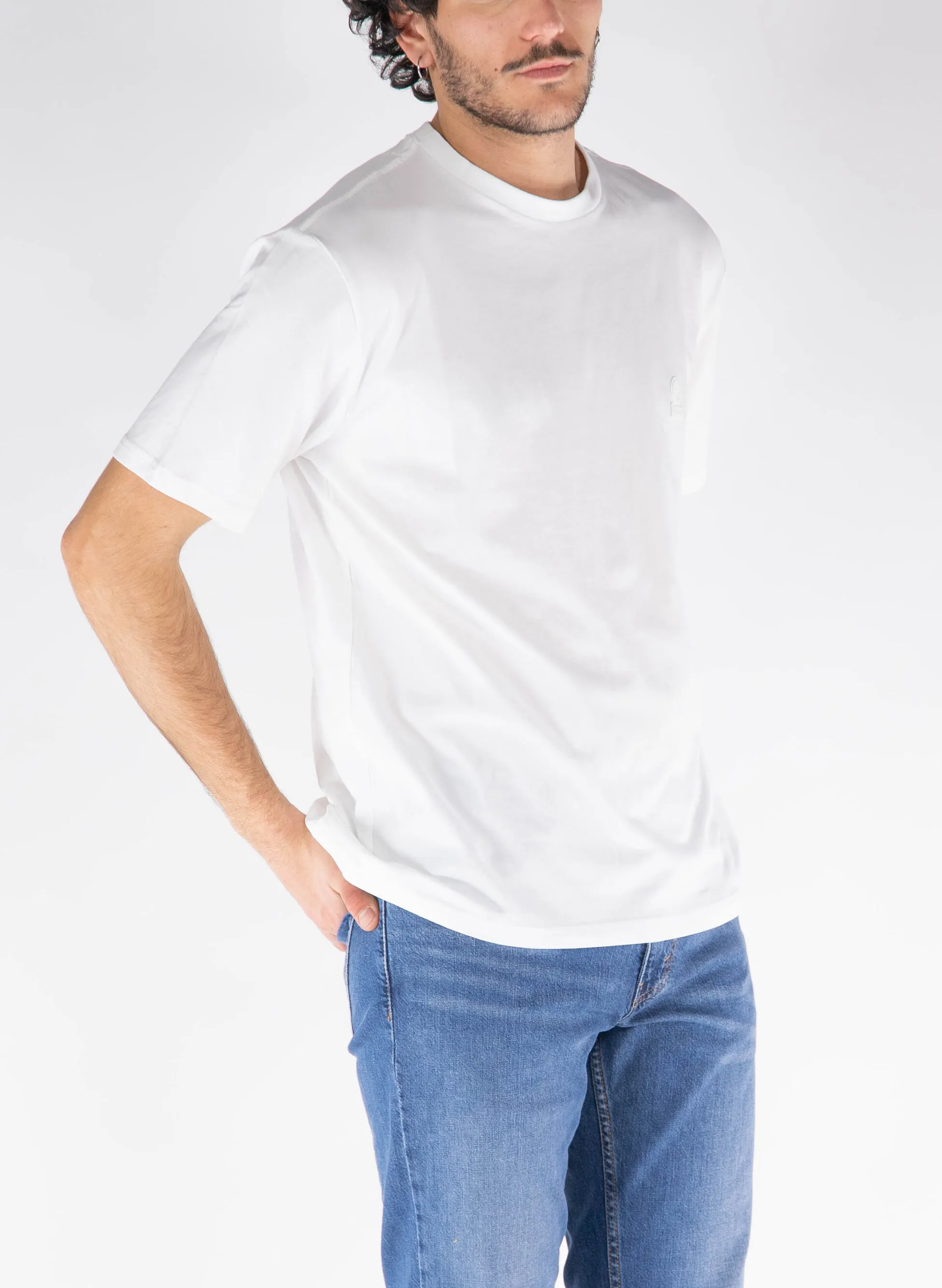 t-shirt rupi micro logo